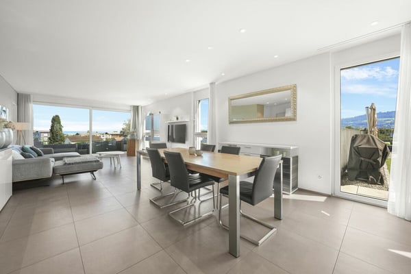 Selten in Tübach - 4.5 Zimmer-Whg. mit 220m² Garten, privater Waschküche & Bodenseeblick 11