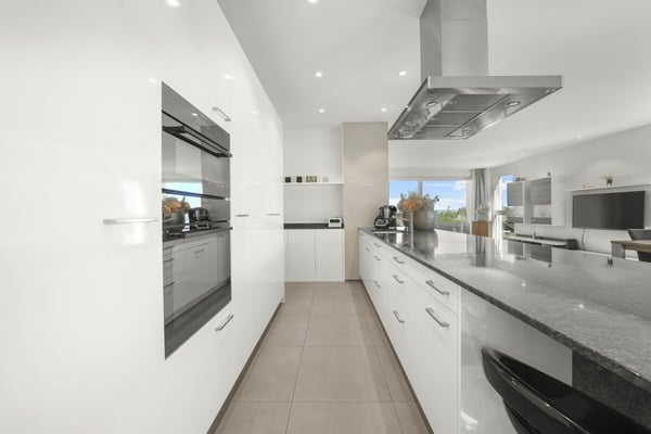 Selten in Tübach - 4.5 Zimmer-Whg. mit 220m² Garten, privater Waschküche & Bodenseeblick 8