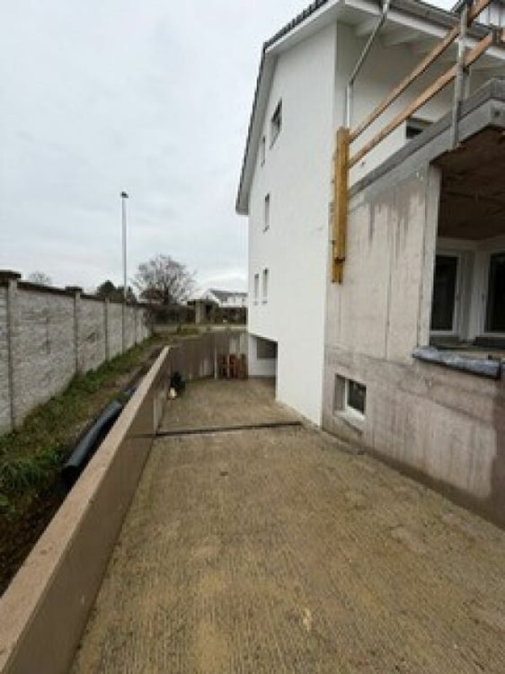 Neubau-Doppeleinfamilienhaus mit gehobener Ausstattung und viel Platz. 7