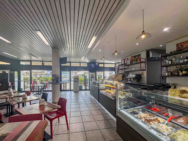 Snack bar, Gelateria, Tavola Calda e Tabacchi in vendita a Mendrisio 2