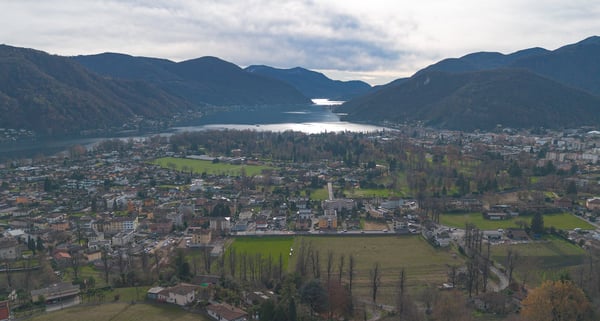 Terreno edificabile vista lago con licenza a Neggio 3