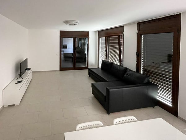 Luminoso 1.5 locali con giardino a Vernate 1