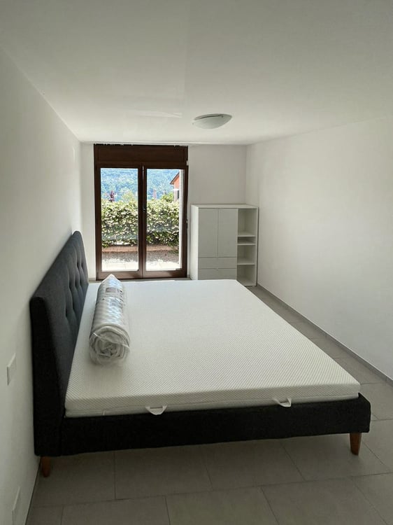 Luminoso 1.5 locali con giardino a Vernate 2