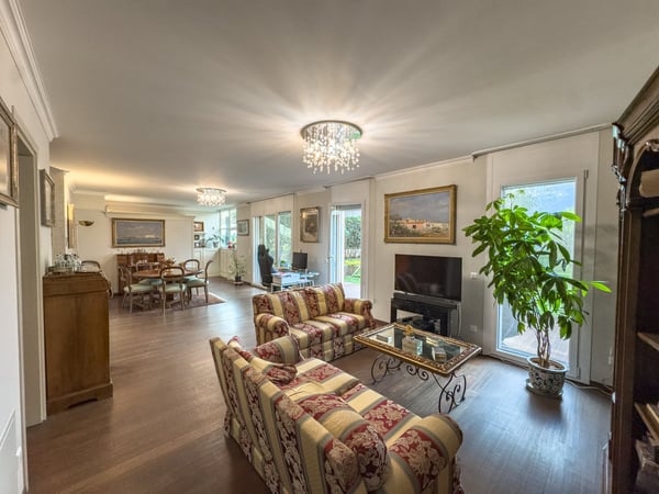 Appartamento vista lago con giardino a Bissone 1