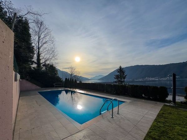 Appartamento vista lago con giardino a Bissone 9