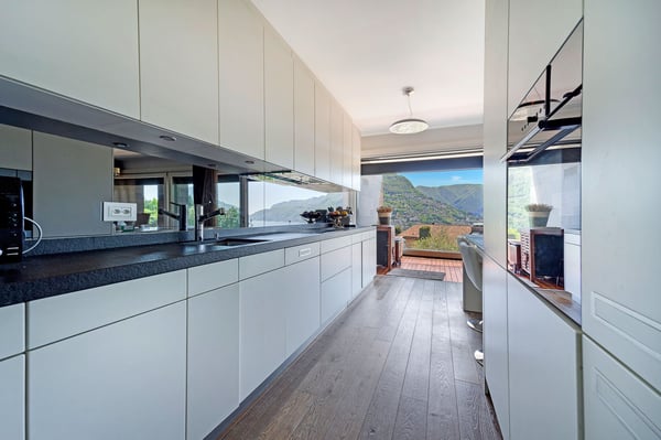 Elegante e prestigioso attico vista lago 2