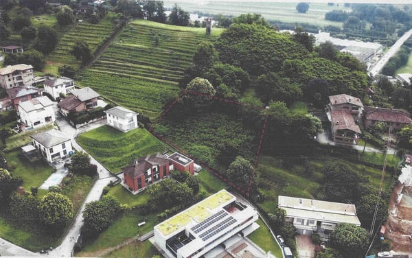 Terreno edificabile con licenza edilizia a Bioggio 1