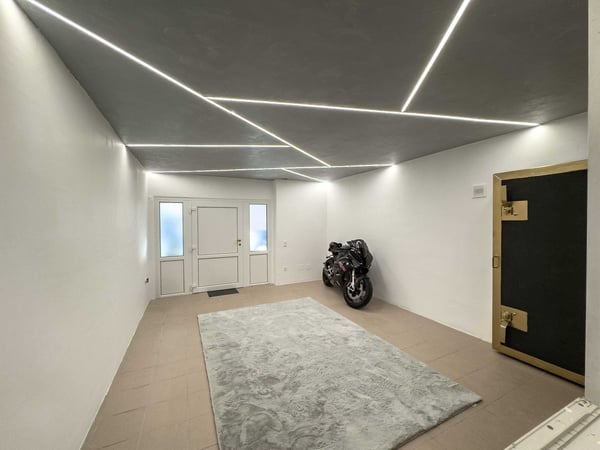 Casa gemella con giardino ad Arzo 9