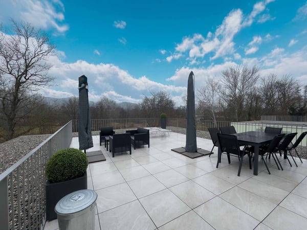 Esclusivo 1.5 locali nel verde a Genestrerio 11