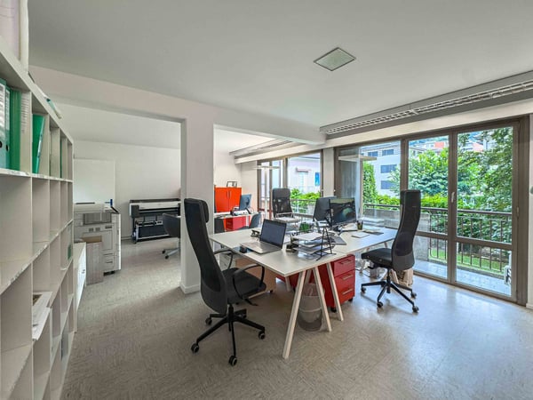 Spazioso ufficio in affitto a Mendrisio 4