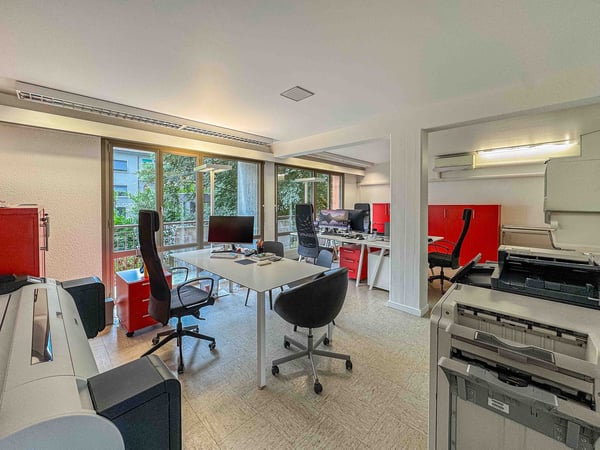 Spazioso ufficio in affitto a Mendrisio 3