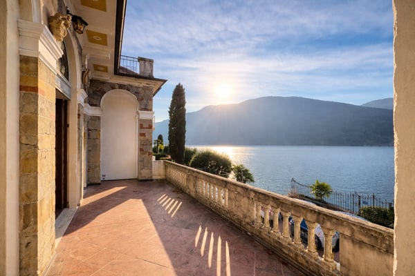 Affascinante villa d’epoca fronte lago a Morcote 7