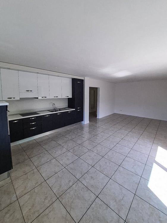 4.5 locali all’ultimo piano a Rivera 1