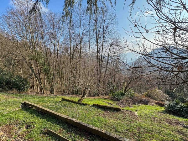 Casa di nucleo con giardino ad Aranno 7