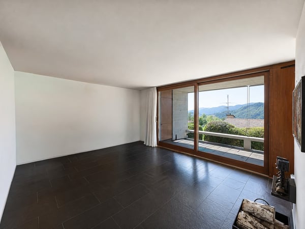 Casa contigua con giardino a Villa Luganese 3