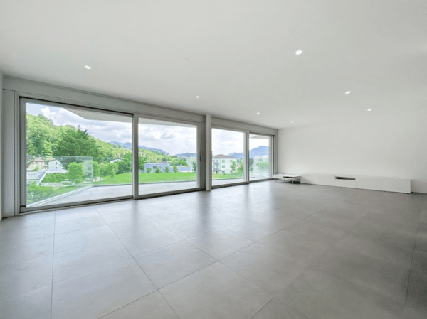 Splendido 3.5 locali a Morbio Inferiore in una esclusiva residenza con piscina condominiale 2