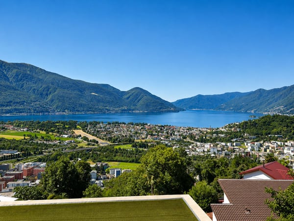 Moderno attico vista lago a Locarno 11