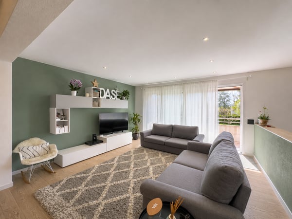 Casa bifamiliare con grande giardino a Morbio Inferiore