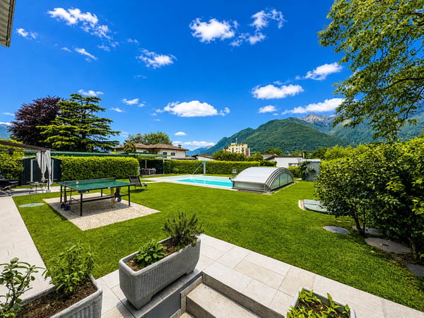 Appartamento 4.5 locali con piscina a Camorino 7
