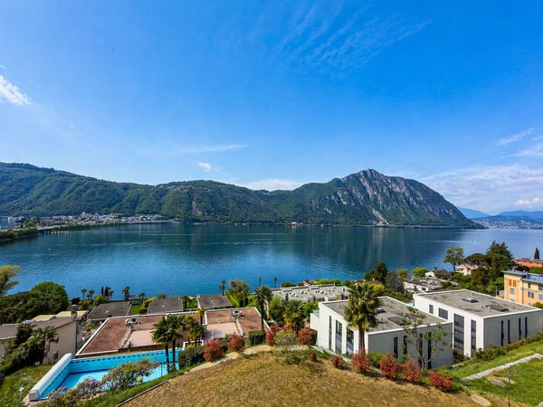 Attico di lusso 4.5 locali vista lago a Bissone 10