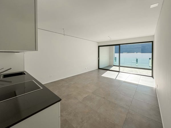 Moderno attico 2.5 locali a Monteggio. 1