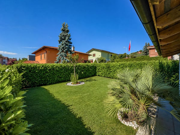 Casa unifamiliare con giardino a Stabio 12