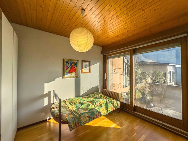 Spaziosa casa gemella con giardino a Melano 7