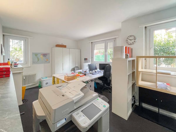 Ufficio di 5 locali nel quartiere di Besso 3