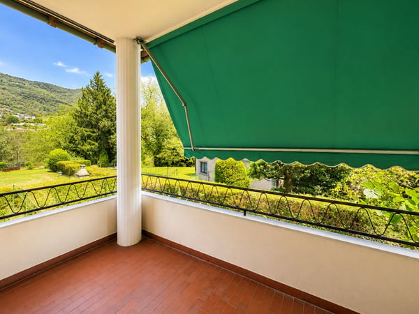 Casa unifamiliare con grande giardino a Morbio inferiore 7