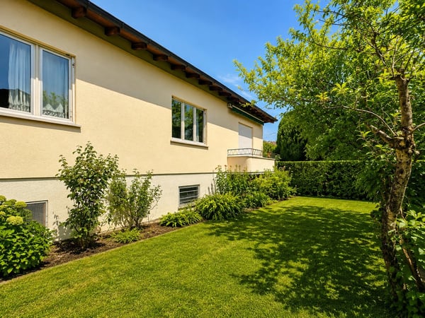 Casa unifamiliare con grande giardino a Morbio inferiore 9