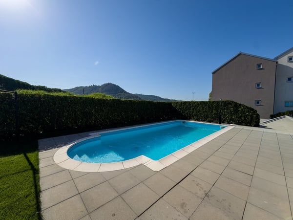 Casa unifamiliare con giardino e piscina 10
