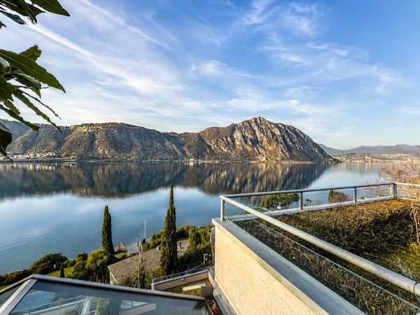 Appartamento vista lago con giardino a Bissone 7