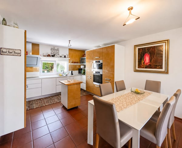 Villetta a schiera di testa con vista aperta a Vezia 3