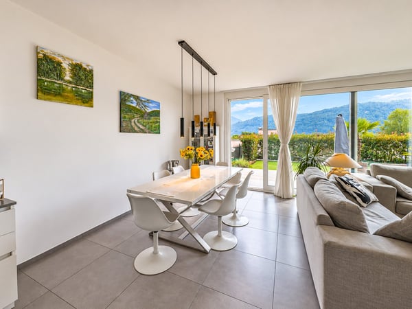Casa a schiera con giardino ad Agno 2