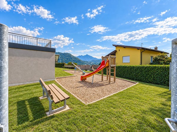 Casa a schiera con giardino ad Agno 12
