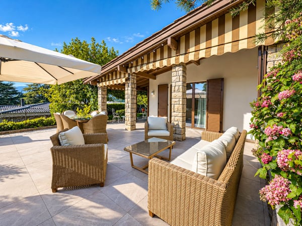 Villa con ampio giardino a Mendrisio 10