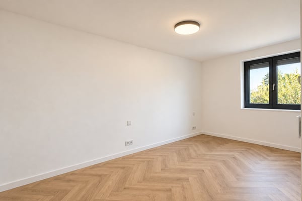 Esclusivo attico con splendida vista lago a Paradiso 5