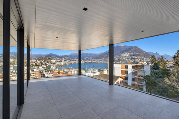 Esclusivo attico con splendida vista lago a Paradiso 7