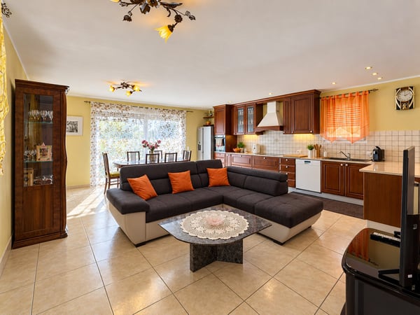 Casa con giardino a Rancate 1