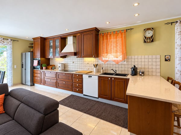 Casa con giardino a Rancate 3