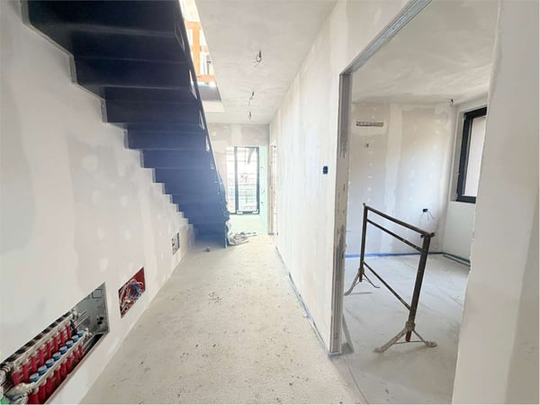 Villa in stile loft di nuova costruzione ad alta efficienza energetica 12
