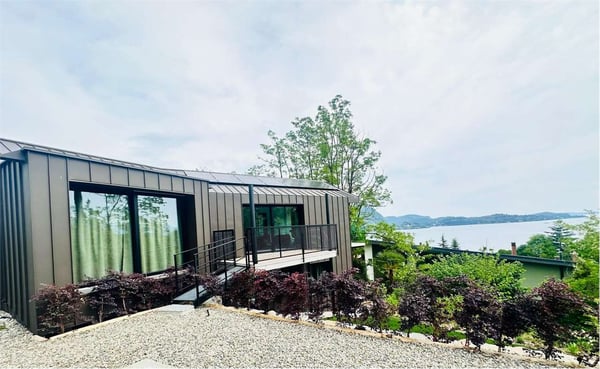 Villa in stile loft di nuova costruzione ad alta efficienza energetica 1