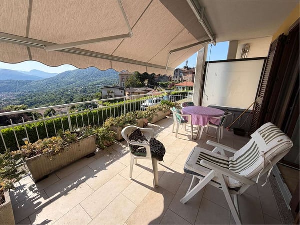 Splendido appartamento ristrutturato in una posizione tranquilla con v 11