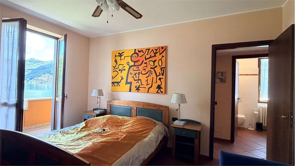 DIRETTAMENTE SUL LAGO!!! Appartamento molto curato in una posizione so 7