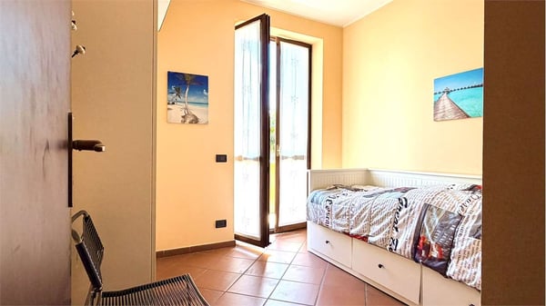 DIRETTAMENTE SUL LAGO!!! Appartamento molto curato in una posizione so 9