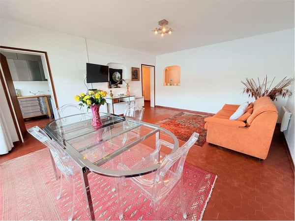 DIRETTAMENTE SUL LAGO!!! Esclusiva residenza fronte lago con accesso p 3