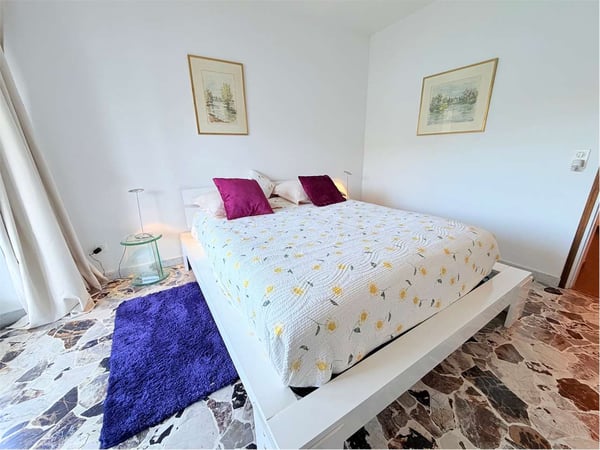 DIRETTAMENTE SUL LAGO!!! Esclusiva residenza fronte lago con accesso p 9