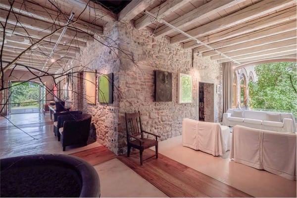 Bellissima villa storica con vista sul Sacro Monte di Varese e sulle m 13