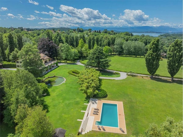 Bellissima villa storica con vista sul Sacro Monte di Varese e sulle m 3