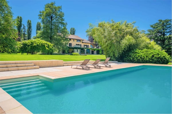 Bellissima villa storica con vista sul Sacro Monte di Varese e sulle m 5